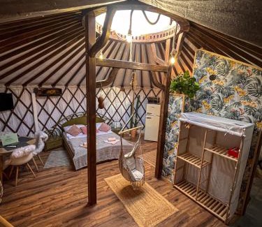 Andrychow Casa | Aloha Glamp - Okrągłe domki - Las i rzeka - Balia - Sauna - Góry