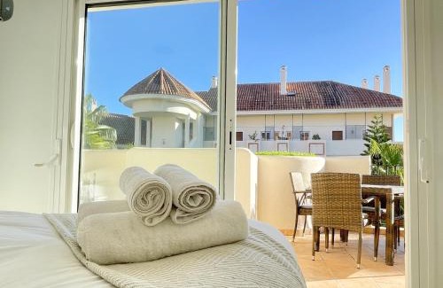 Marbella Apartamento | Aloha Hill Club Exclusive Apartment with Premier Resort Amenities