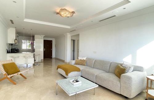 Marbella Apartamento | Aloha Hill Club Exclusive Apartment with Premier Resort Amenities