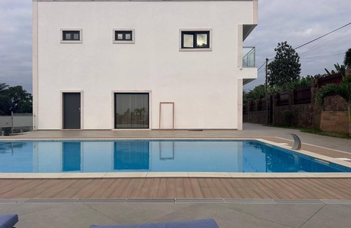 Agua Grande Casa | Alojamento Santos Silva