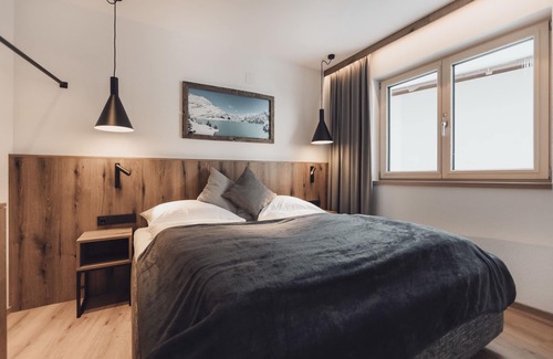 Ischgl Apartamento | Alpenheim by Interhome