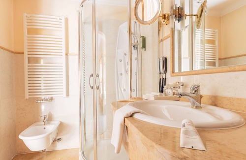 Lutago Hotel | Alpenpalace Luxury Hideaway & Spa Retreat