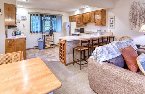 Ellicottville Condominio | Alpine Meadows 30 3 Bedroom Townhouse by Redawning