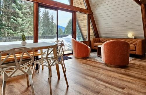 Hyak Casa | Alpine Modern A-Frame