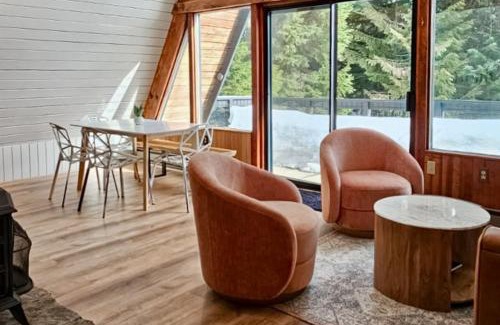 Hyak Casa | Alpine Modern A-Frame