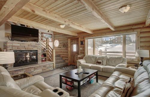 Blue River Casa | Alpine Ski Lodge: Amazing View and Private Hot Tub