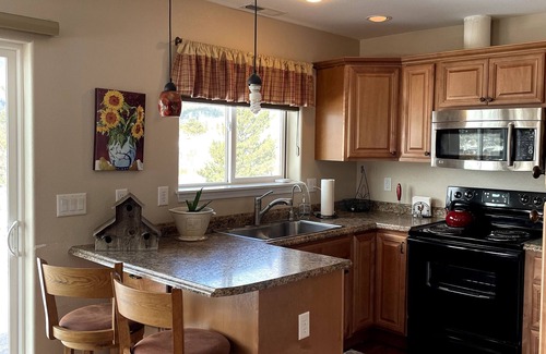 Douglas County Casa | Alpine View - Beautiful Sierra Mountains, close to Lake Tahoe and Genoa