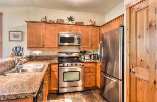 Truckee Casa | Alpine Way Lake & Sugar Bowl Resort