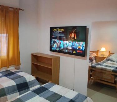 Neuquén Apartamento | ALQUILER FAMILIAR , Depto 2 dormitorios, SE PAGA AL LLEGAR, ANTES NO, en planta baja