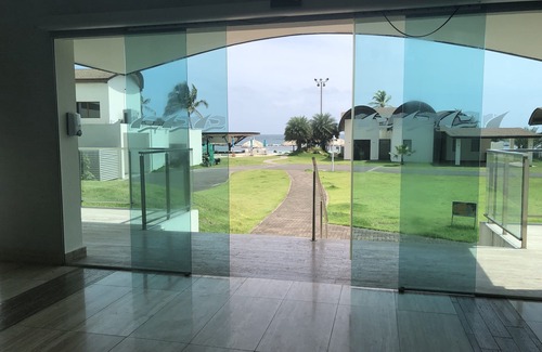 Maria Chiquita Apartamento | Apartamento de tres recámaras en el Resort Playa Escondida en el mar caribe