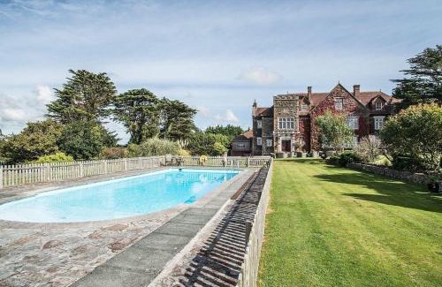 Newton Ferrers Casa | Alston Hall