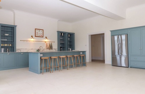 Newton Ferrers Cabaña | ALSTON HALL, pet friendly, with pool in Battisborough Cross