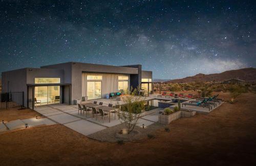 Joshua Tree Casa | Alta House by Fieldtrip Near Park Entrance with Pool Spa Casita