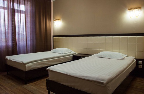 Karakol Hotel | Altamira