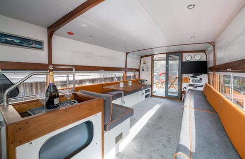 Limehouse Apartamento | ALTIDO House Boat in Limehouse Marina