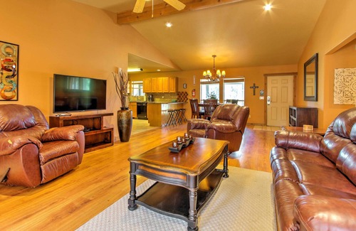 Alto Casa | Dog-Friendly Alto Home en 1 Acre w / Deck!