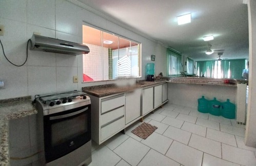 Sao Vicente de Paula Casa | Aluguel de Suítes por Temporada em Frente à Praia do Foguete em Cabo Frio