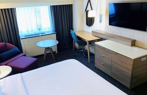 Downtown Columbus Hotel | Always a Great Idea To Unwind! Close to Columbus Museum of Art, Pet-Friendly!