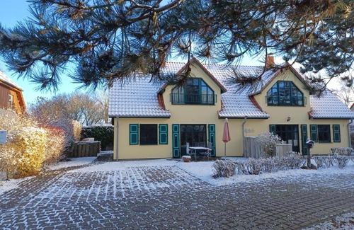 Ostseebad Wustrow Apartamento | Am Deich Strandhaus OG