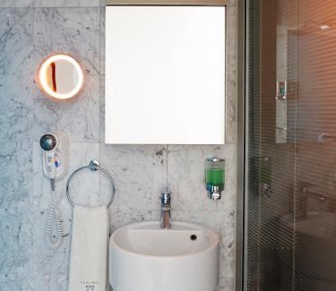 Helmersbuurt Hotel | Amadi Park Hotel