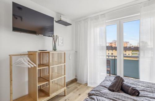 Kaiserslautern Apartamento | Amalfi A02 - 2 Zi für 4P - Balkon, smart TV, Boxspringbett