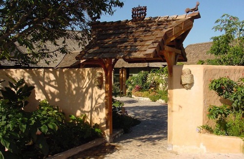 Discovery Bay Villa | Amanoka on the Beach - 7 Bedrooms