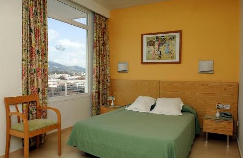 Bahía de San Antonio Hotel | Amàre Beach Hotel Ibiza - Adults Recommended