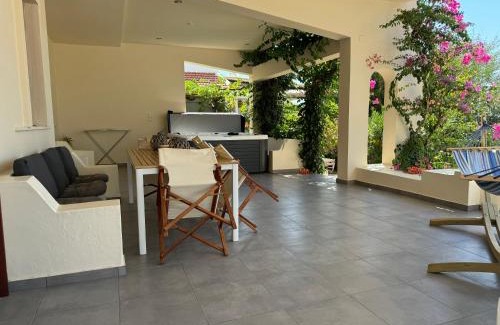 Lardos Apartamento | Amaryllis Beach House