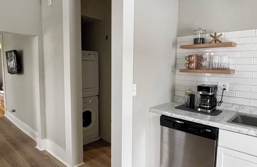 Alma Apartamento | Amazing 2-bedroom upstairs apartment in Alma with WiFi, AC, Cable
