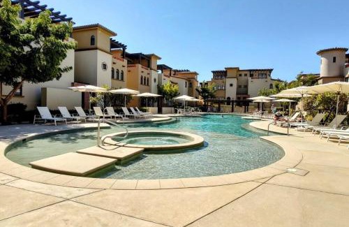 Los Cabos Apartamento | Amazing 2BR Pool/Jacuzzi/Beach/Resort/10Min Cabo