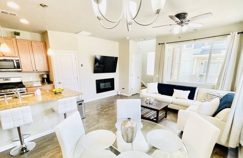 Arvada Casa | Amazing 3/2 Home!!!