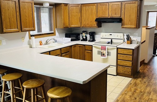 Shawano Casa | Amazing 3 bedroom 3 bath Lake drive resort house