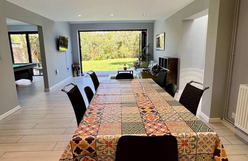 Cambridge Casa | Amazing 4 Bed House with gameroom, garden and parking