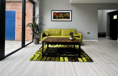 Cambridge Casa | Amazing 4 Bed House with gameroom, garden and parking