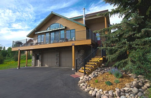 Steamboat Springs Casa | Increíble 40 Mile View! Hermosa casa - jacuzzi privado y garaje para 2 coches climatizada