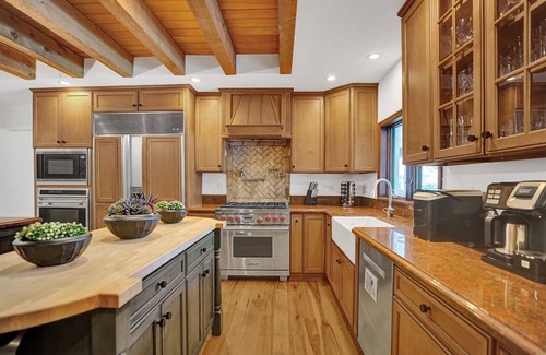 Davie Villa | Amazing 8BR w/ Pool, Lake View&Tons of Amenities!