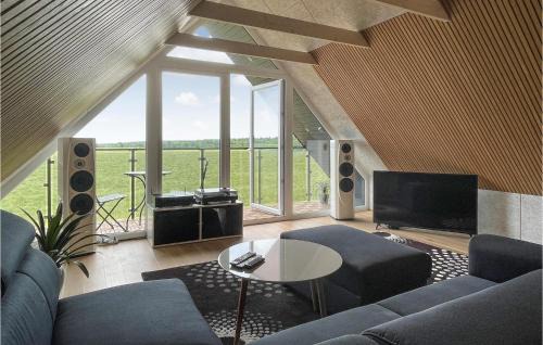 Østermarie Apartamento | Amazing Apartment In Østermarie