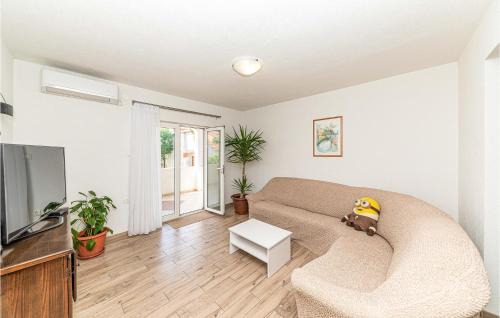 Kastel Stari Apartamento | Amazing Apartment In Kastel Stari