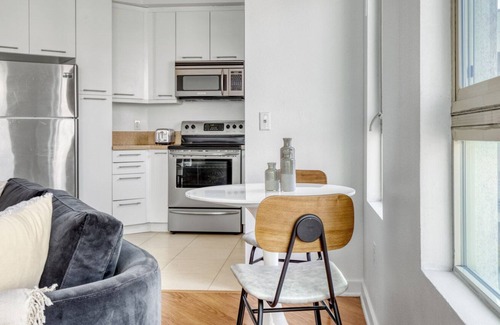 Little Tokyo Apartamento | Amazing Downtown 1BR w/ Gym & W/D, next to Broad Museum, by Blueground (LAX 537)
