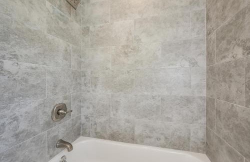 Maple Hill Casa | Amazing Entire Townhouse Sleeps 20 Group Favorite