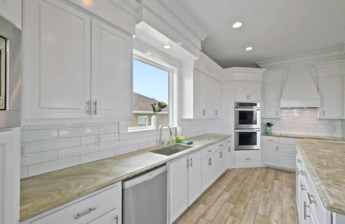 Pensacola Beach Casa | Nueva casa de lujo de 6 dormitorios / 6 baños. Duerme 22! ¡Llame a un especialista en vacaciones hoy!