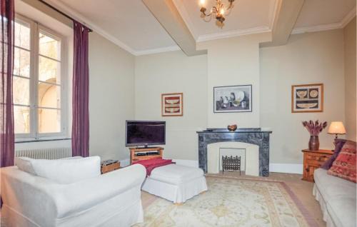 Thezan-des-Corbieres Casa | Amazing Home In Thézan-Des-Corbières