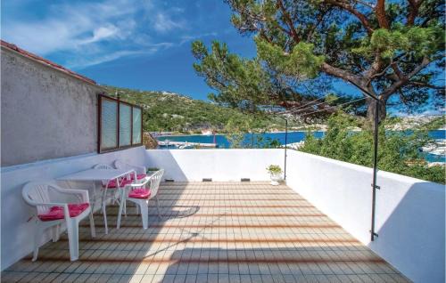 Bakarac Casa | Amazing Home In Bakarac With Wifi