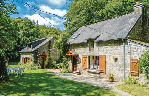 Guern Casa | Casa acogedora en Guern con cocina