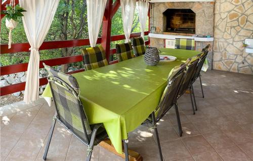 Senj Casa | Amazing Home In Starigrad With Wifi