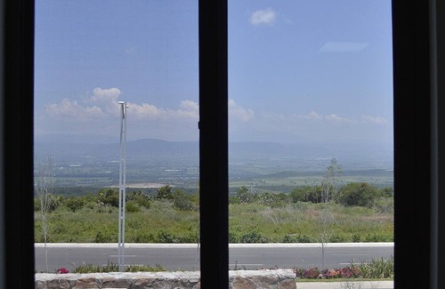 El Marques Casa | Amazing Home with Zibata Golf Club Access, 24hrs Security