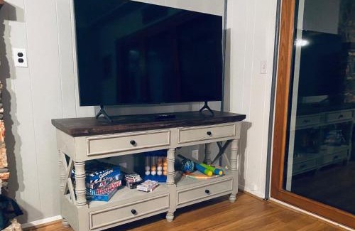 Gravois Mills Casa | Amazing Lake Experiences! Private Hot Tub, Aamazing Dock, Firepit & Two Layers of Decks