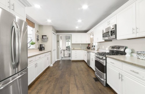 Twin Lakes Casa | Increíble casa del lago con piscina climatizada en el suelo ~ terrenos arbolados privados