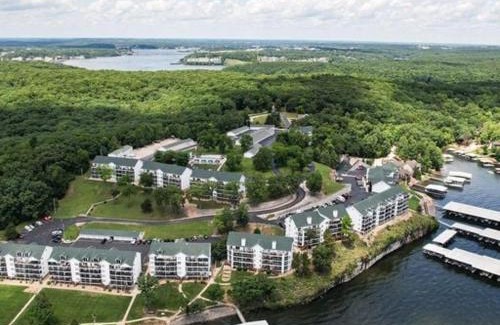 Kaiser Casa | Amazing Lake Views Within State Park - Gated Pool