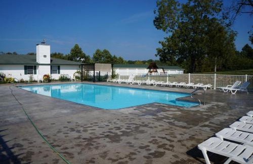 Kaiser Casa | Amazing Lake Views Within State Park - Gated Pool